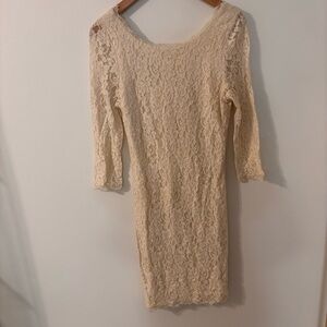 Aritzia t. babaton Cream Lace 3/4 Sleeve Dress Size 10 EUC